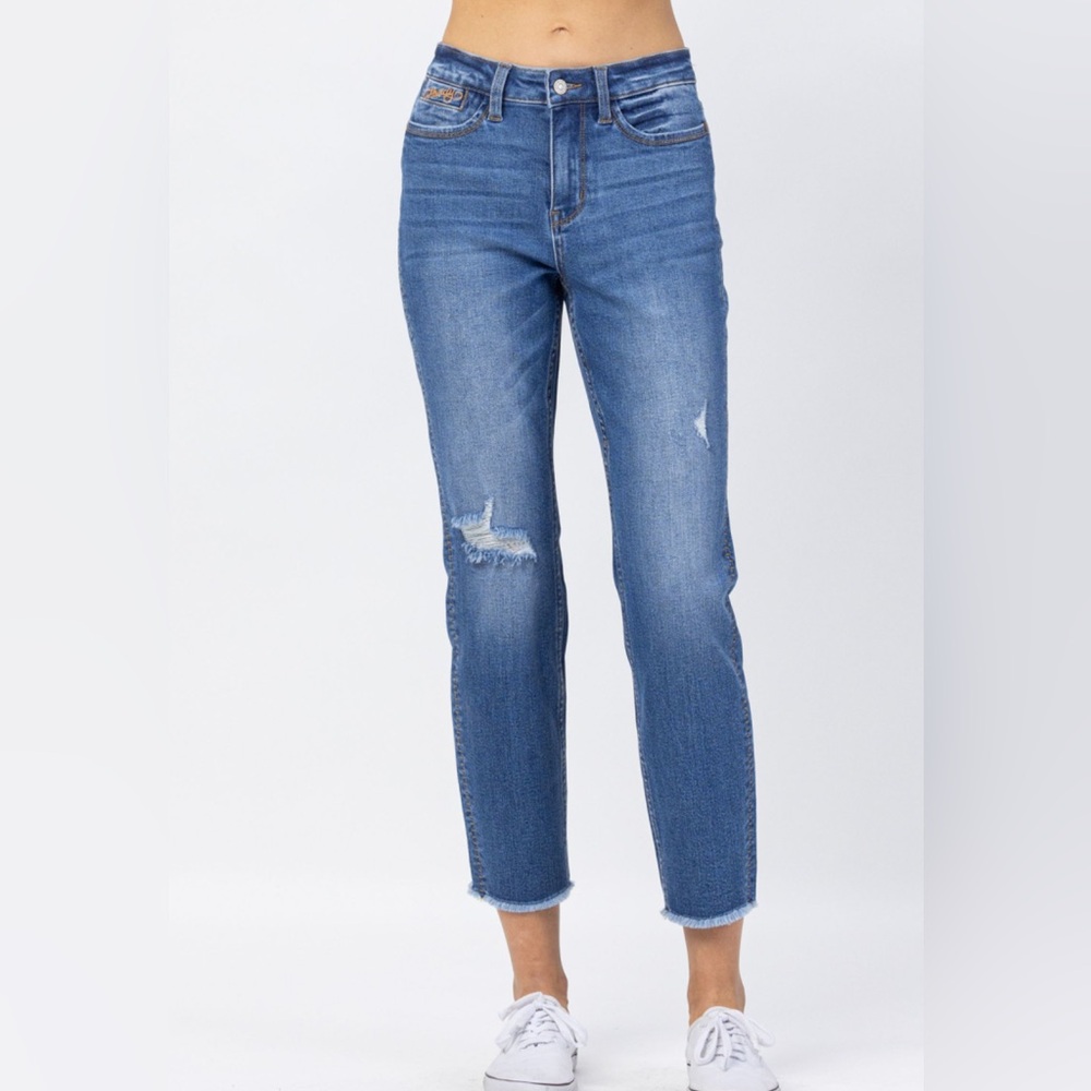 Judy Blue Howdy Embroidered Distressed High Rise Boyfriend Jeans Size 9/29